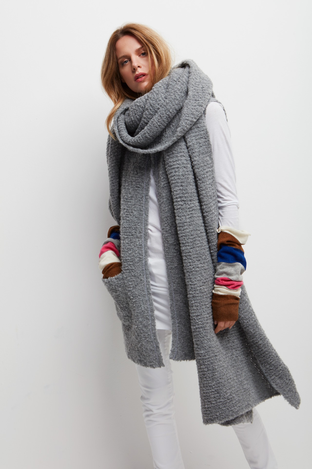 studiogiovetti fashion woman big grey scarf studiogiovetti fashion woman big grey scarf